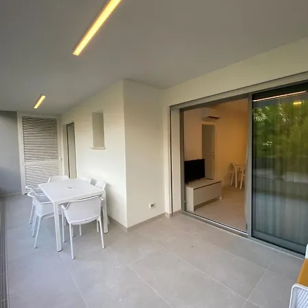 Cozy 300 M From The Sea Apartment *