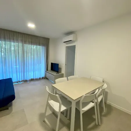 Cozy 300 M From The Sea *
